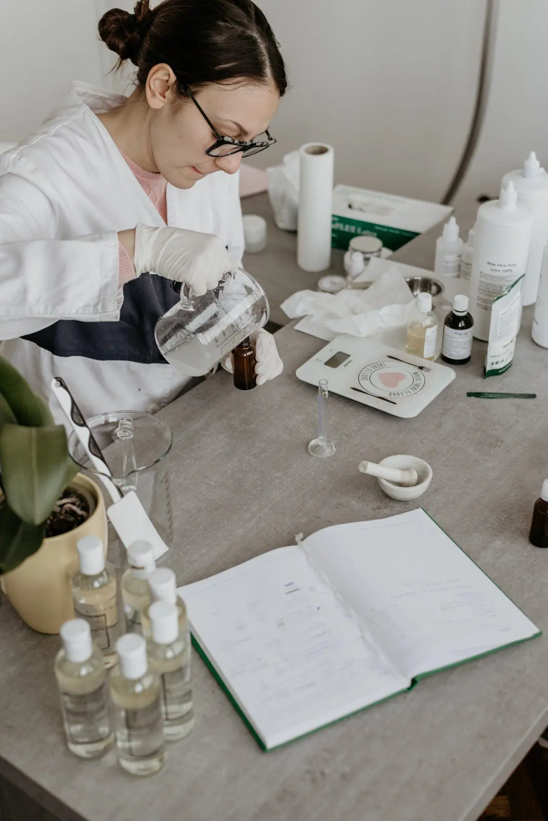 How you can make a natural face serum...that actually works! Skincare Formulation